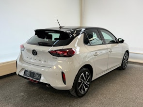 Vehicle image OPEL Corsa 1.2 T Hybrid Viva