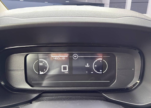 Vehicle image 4 Vehicle image 4