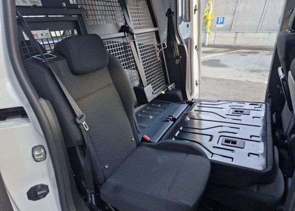 Vehicle image 12 Vehicle image 12