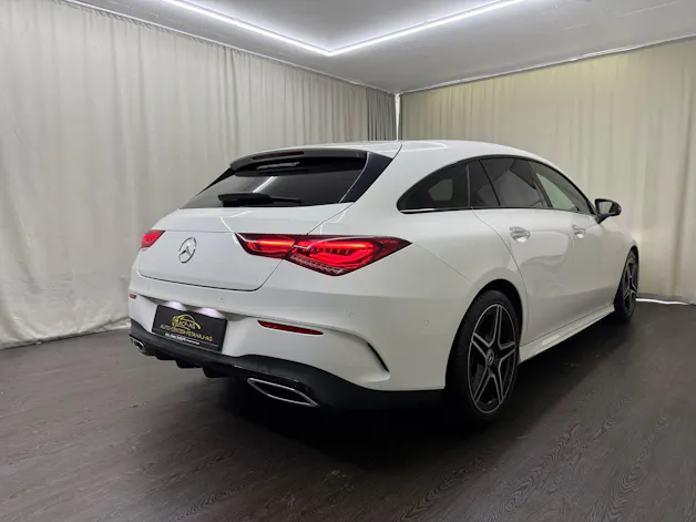 Mercedes-Benz CLA Shooting Brake 200 AMG Line 7G-DCT