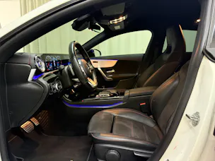 Mercedes-Benz CLA Shooting Brake 200 AMG Line 7G-DCT
