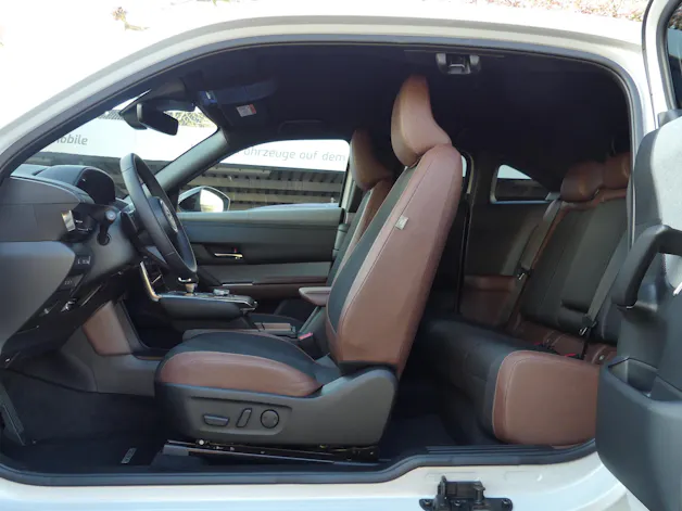 Mazda MX-30 e-Skyactiv R-EV Advantage