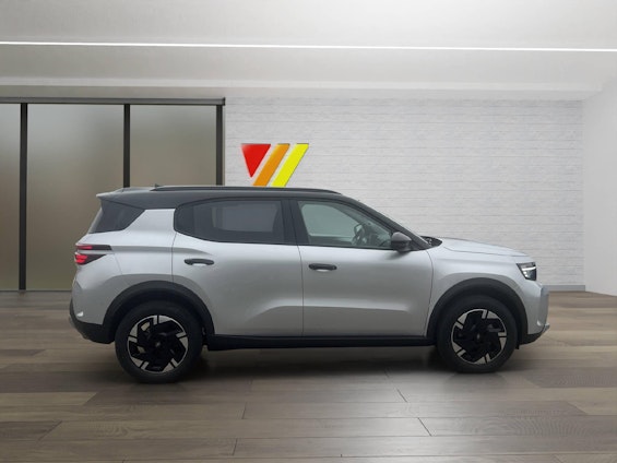 First vehicle image First vehicle image