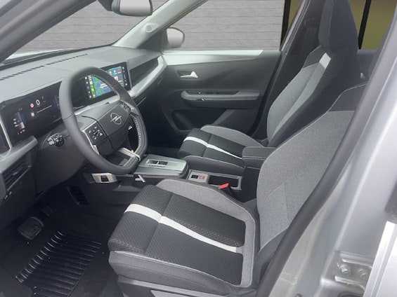 Vehicle image 7 Vehicle image 7