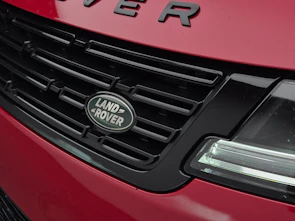 Fahrzeugbild LAND ROVER Range Rover Sport 3.0 TD6 350 First Edition