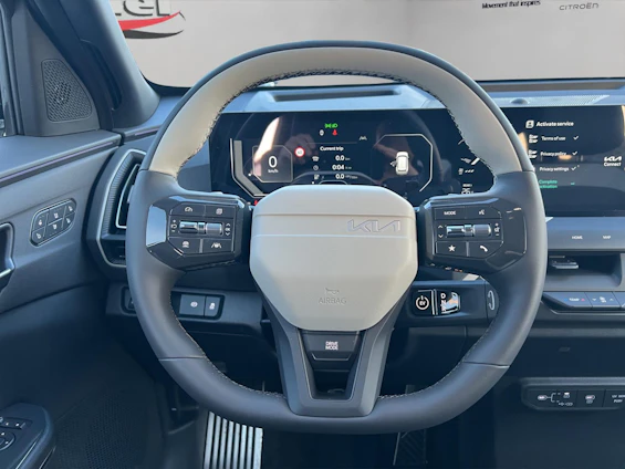 image du véhicule 10 image du véhicule 10