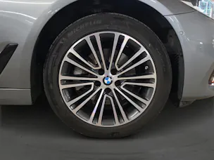BMW 520d xDrive Touring Sport Line