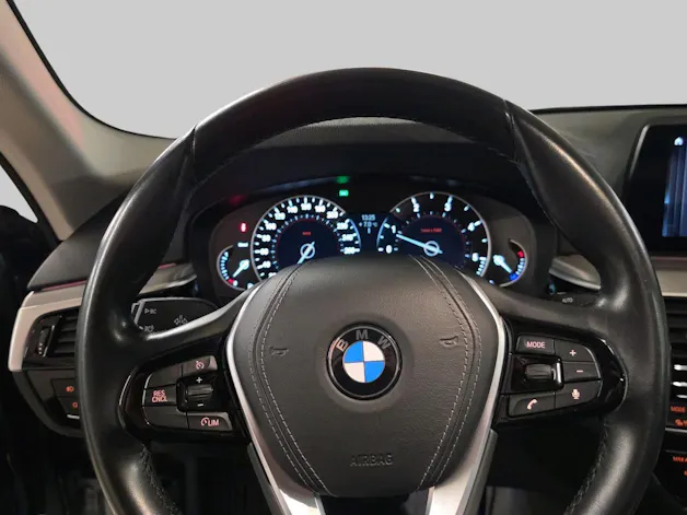 BMW 520d xDrive Touring Sport Line