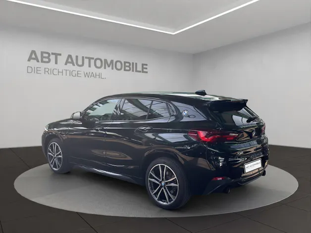 BMW X2 20i xDrive SAG