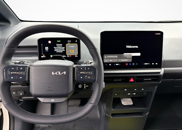 Vehicle image 8 Vehicle image 8