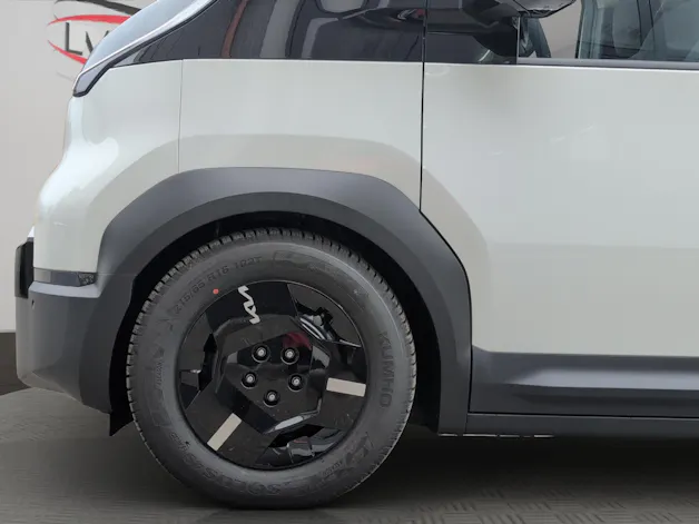 Kia PV5 Cargo 71.2 kWh Plus / Wärmepumpe / Ganzjahresreifen / Rückfahrkamera / 7 Jahre CH-Herstellergarantie