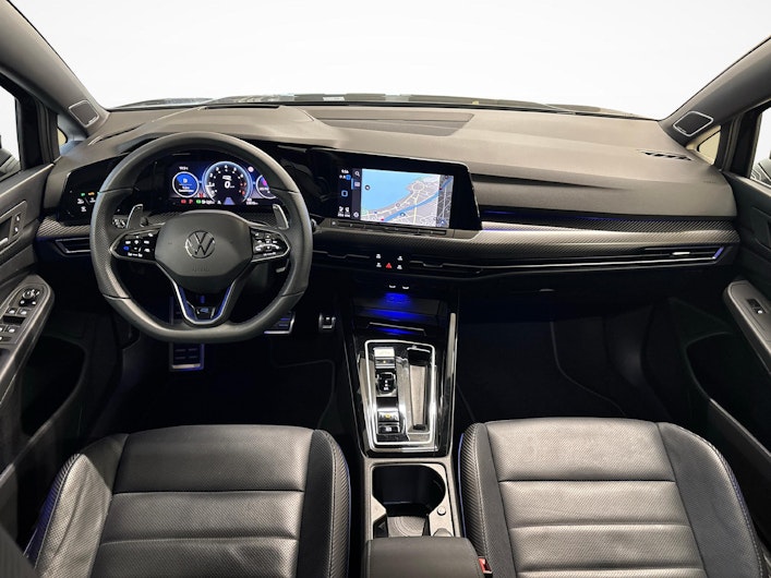 Vehicle image VW E-C5 AIRCROSS ELEKTRO PLUS