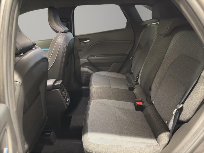 Vehicle image MITSUBISHI GRANDIS