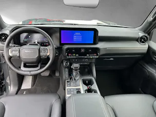 Toyota Land Cruiser 2.8 D 48V Style
