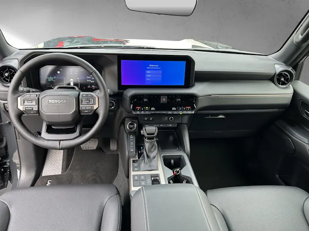 Toyota Land Cruiser 2.8 D 48V Style
