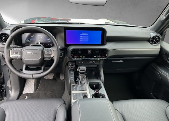 Vehicle image 9 Vehicle image 9