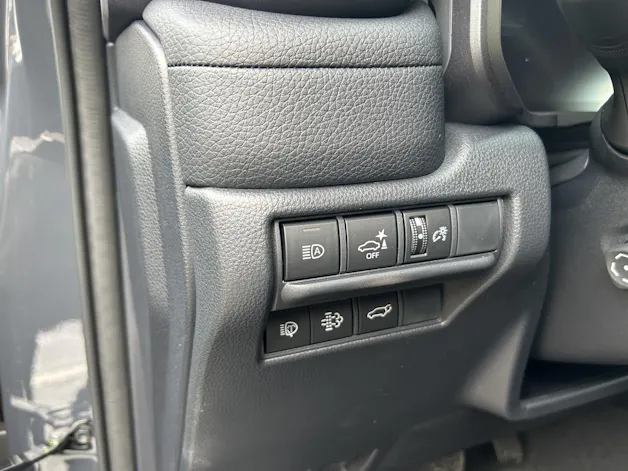 Toyota Land Cruiser 2.8 D 48V Style