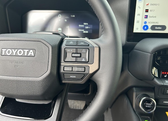 Vehicle image 12 Vehicle image 12