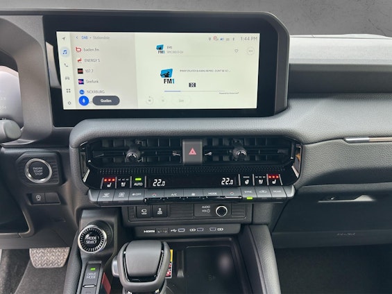 Vehicle image 10 Vehicle image 10