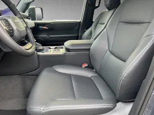 Toyota Land Cruiser 2.8 D 48V Style