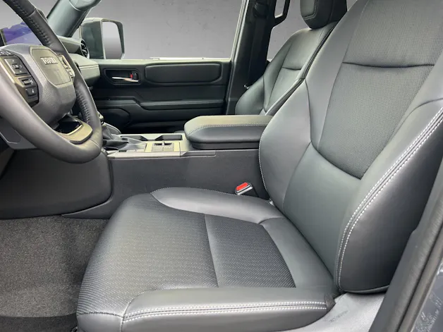 Toyota Land Cruiser 2.8 D 48V Style