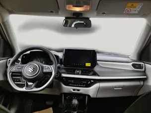 Suzuki Swift 1.2 Sakura Hybrid