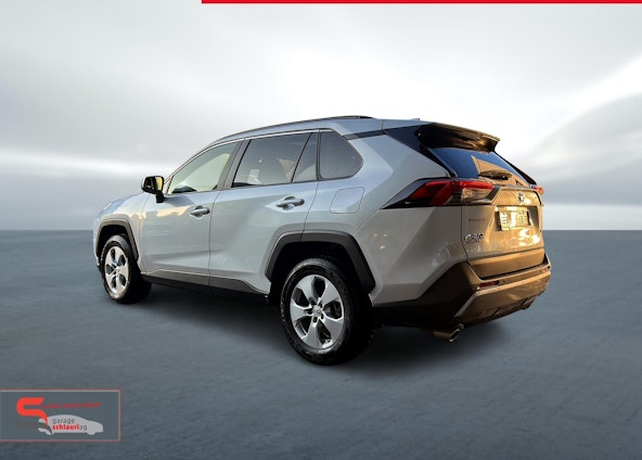 Vehicle image 4 Vehicle image 4