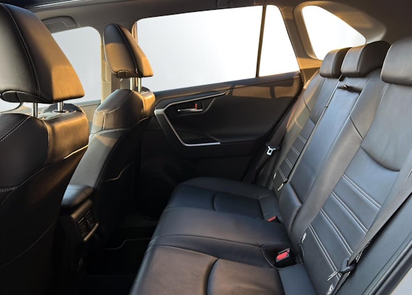 Vehicle image 10 Vehicle image 10