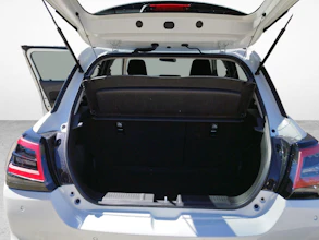 https://vehicle.imgix.net/4154655/3cc5bf8b-c3dd-429b-af4e-20c7b836822e.jpg