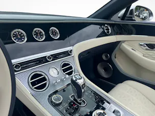 Bentley Continental GTC 4.0 V8 Hybrid Mulliner
