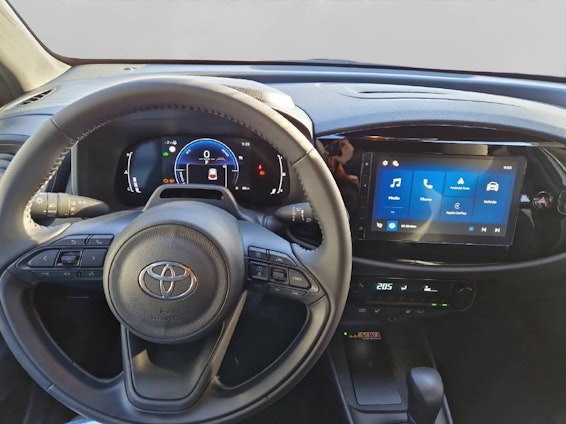 Vehicle image 10 Vehicle image 10