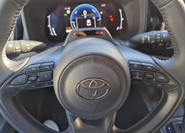 Vehicle image 15 Vehicle image 15