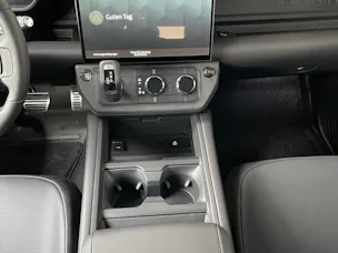 Land Rover Defender 110 4.4 V8 P635 Octa Black Ed.