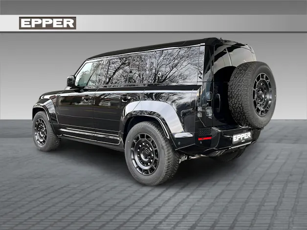 Land Rover Defender 110 4.4 V8 P635 Octa Black Ed.