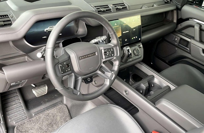 Vehicle image 4 Vehicle image 4