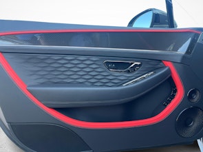 image du véhicule BENTLEY Continental GT 4.0 V8 Hybrid Speed