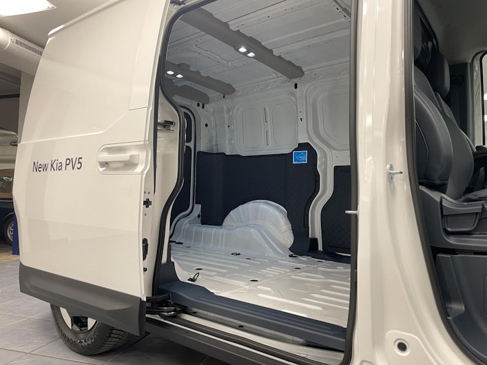 Vehicle image KIA PV5