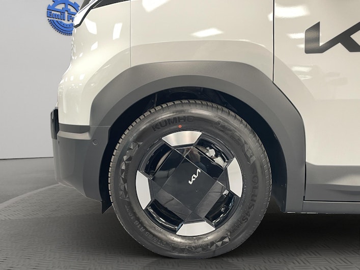 Vehicle image KIA PV5