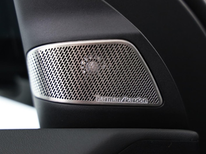 immagine del veicolo BMW iX3