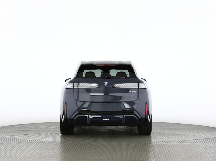 immagine del veicolo BMW iX3