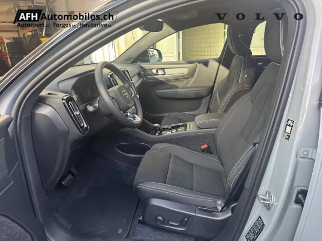 Volvo EX40 Twin Black Edition AWD