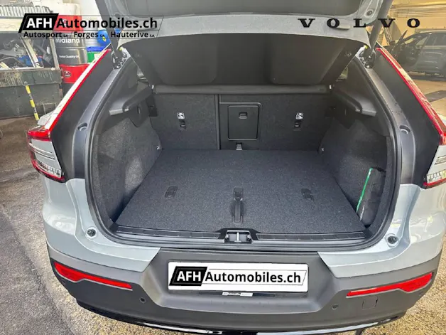 Volvo EX40 Twin Black Edition AWD