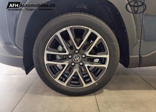 Vehicle image 16 Vehicle image 16