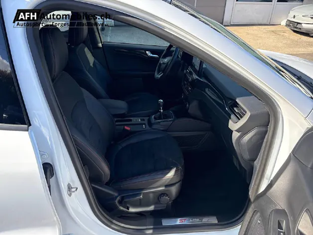 Ford Kuga 2.0 EcoBlue Hybrid ST-Lin