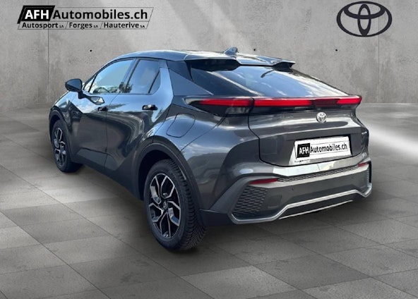 Vehicle image 4 Vehicle image 4