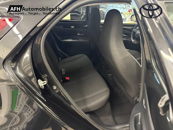 Vehicle image 7 Vehicle image 7