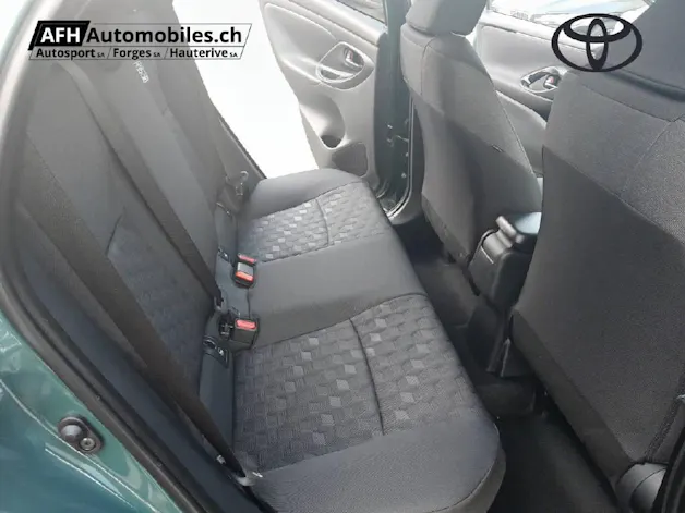Toyota Yaris 1.5 VVT-i HSD Trend