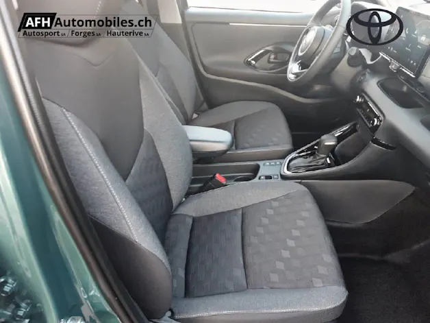 Toyota Yaris 1.5 VVT-i HSD Trend