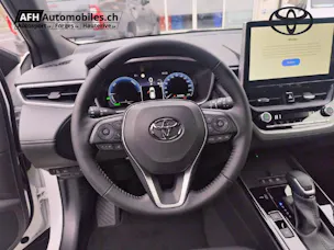Toyota Corolla Cross 2.0 HSD Trend AW