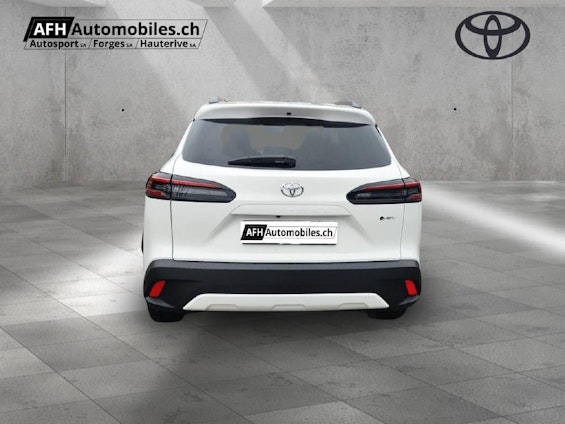 Vehicle image 4 Vehicle image 4